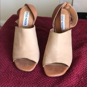 WORN ONCE - Corked chunky pumps